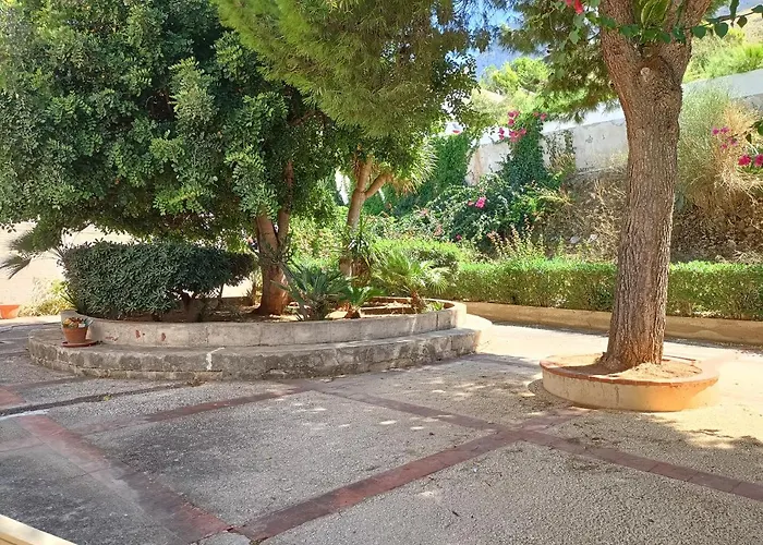 Isulidda Gaia Mare Aparthotel 4*